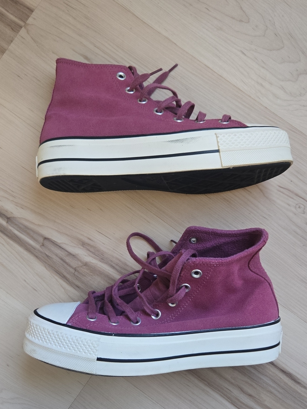 Converse Chuck Taylor All Star Platform Sneakers, Strawberry, Size 8.5 - Picture 2 of 6